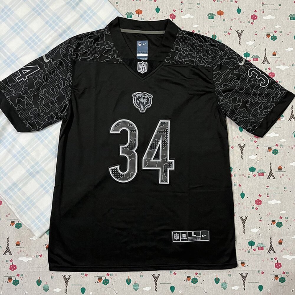 Chicago Bears (Nfl) Walter Payton #34 Limited Edition Black And Gold Jersey